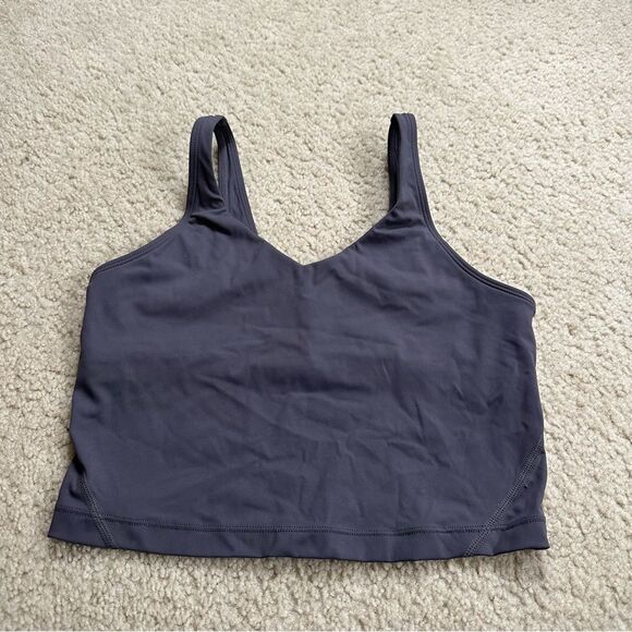 Gray align style cropped tank top - Picture 5 of 10
